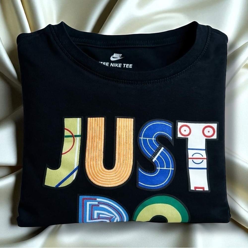 183 Nike | EUC Egypt Youth“Just Do It”Sports Graphic Tee Black (sz L) (12–13Yrs) - Picture 8 of 11